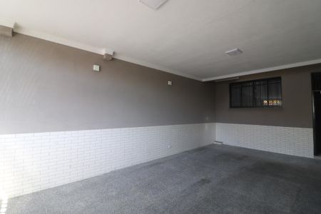 Casa à venda com 250m², 4 quartos e 2 vagasGaragem
