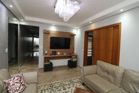 Casa à venda com 250m², 4 quartos e 2 vagasSala