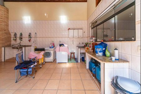 Casa à venda com 300m², 3 quartos e 4 vagas Casa à venda com 300m², 3 quartos e 4 vagasÁrea de Serviço