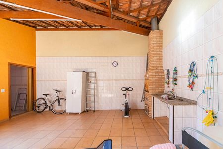 Casa à venda com 300m², 3 quartos e 4 vagas Casa à venda com 300m², 3 quartos e 4 vagasÁrea Gourmet