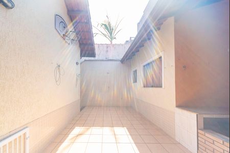 Casa à venda com 300m², 3 quartos e 4 vagas Casa à venda com 300m², 3 quartos e 4 vagasQuintal