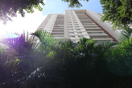 Apartamento para alugar com 93m², 2 quartos e 2 vagasFachada