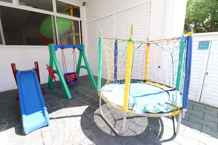 Apartamento para alugar com 93m², 2 quartos e 2 vagasÁrea comum - Playground