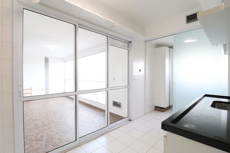 Apartamento para alugar com 93m², 2 quartos e 2 vagasCozinha e Área de Serviço