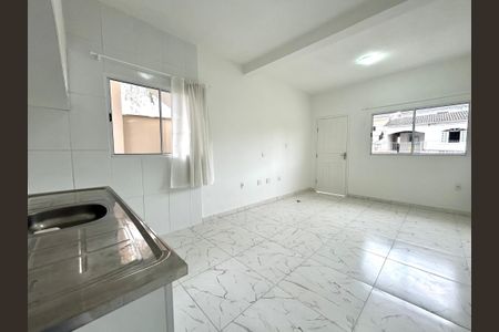 Sala de apartamento para alugar com 3 quartos, 70m² em Coloninha, Florianópolis