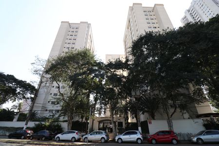 Apartamento para alugar com 51m², 2 quartos e 1 vagaFachada 