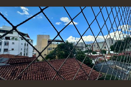 Vista  de apartamento à venda com 3 quartos, 95m² em Vila Paris, Belo Horizonte