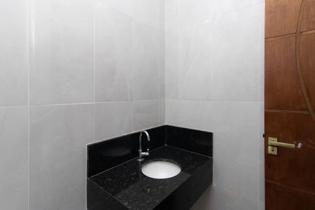 Casa para alugar com 180m², 4 quartos e 2 vagas Casa para alugar com 180m², 4 quartos e 2 vagasBanheiro 2