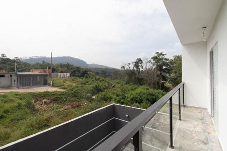 Casa para alugar com 180m², 4 quartos e 2 vagas Casa para alugar com 180m², 4 quartos e 2 vagasSacada Quarto 1 e 2