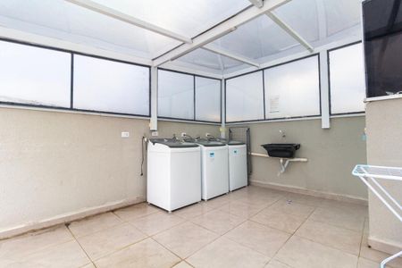 Apartamento para alugar com 35m², 2 quartos e sem vagaÁrea comum - Lavanderia
