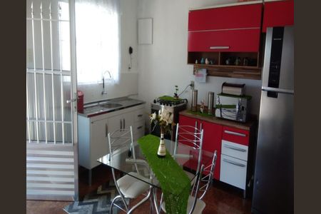 COZINHA de casa à venda com 2 quartos, 81m² em Padroeira, Osasco