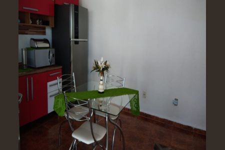 COZINHA de casa à venda com 2 quartos, 81m² em Padroeira, Osasco