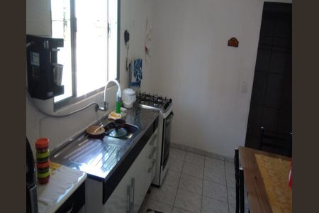 COZINHA de casa à venda com 2 quartos, 81m² em Padroeira, Osasco