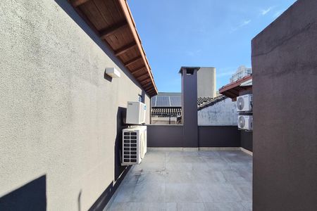 Casa à venda com 420m², 4 quartos e 3 vagas Casa à venda com 420m², 4 quartos e 3 vagasSolarium