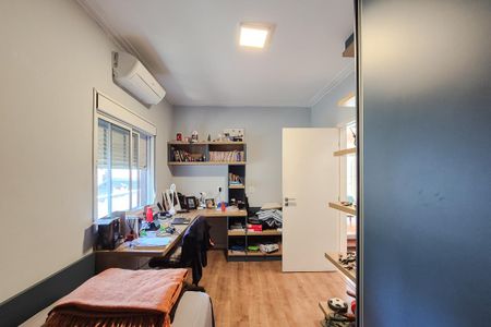 Casa à venda com 420m², 4 quartos e 3 vagas Casa à venda com 420m², 4 quartos e 3 vagasQuarto 1