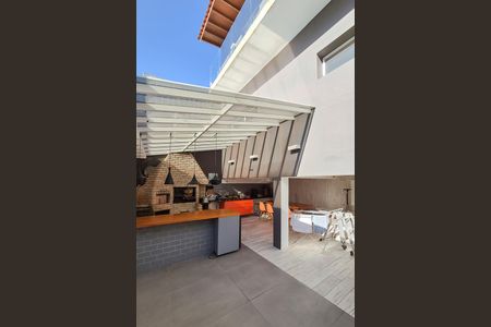 Casa à venda com 420m², 4 quartos e 3 vagas Casa à venda com 420m², 4 quartos e 3 vagasÁrea gourmet