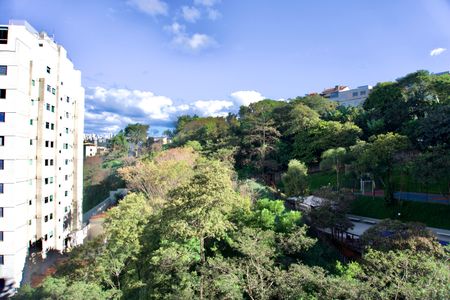 Apartamento à venda com 98m², 3 quartos e 1 vagaQuarto 3 - Janela Vista