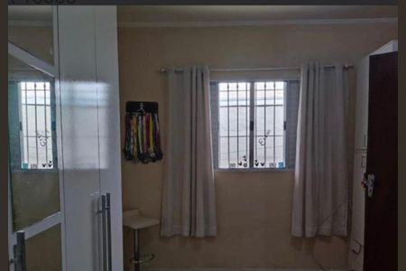 DORMITORIO de casa à venda com 4 quartos, 196m² em Pestana, Osasco