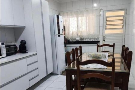 Casa à venda com 196m², 4 quartos e 3 vagasCOZINHA