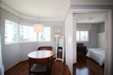 Sala de apartamento para alugar com 2 quartos, 60m² em Vila Olímpia, São Paulo