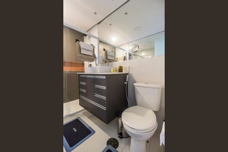 Apartamento à venda com 55m², 1 quarto e 1 vaga Apartamento à venda com 55m², 1 quarto e 1 vagaBanheiro da Suíte