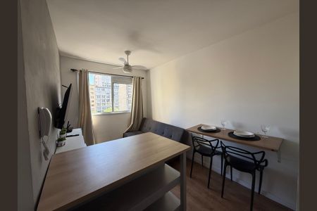 Sala de kitnet/studio para alugar com 1 quarto, 26m² em República, São Paulo
