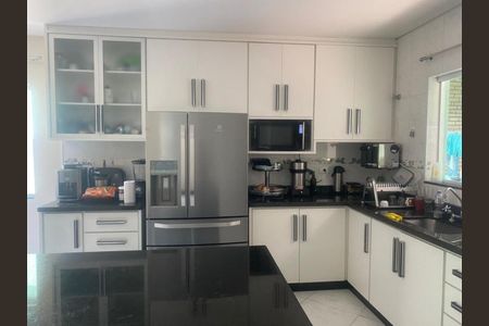 Casa à venda com 192m², 3 quartos e 3 vagasCOZINHA