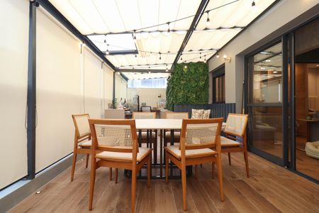 Apartamento à venda com 61m², 1 quarto e sem vagaVaranda
