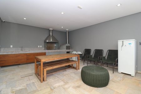 Apartamento à venda com 61m², 1 quarto e sem vagaÁrea comum - Churrasqueira