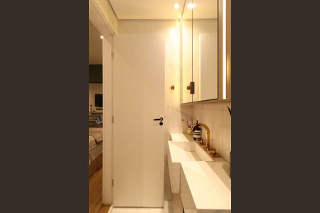 Apartamento à venda com 61m², 1 quarto e sem vagaBanheiro da Suíte