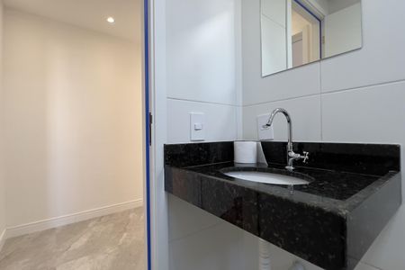 Apartamento à venda com 50m², 2 quartos e 1 vaga Apartamento à venda com 50m², 2 quartos e 1 vagaBanheiro