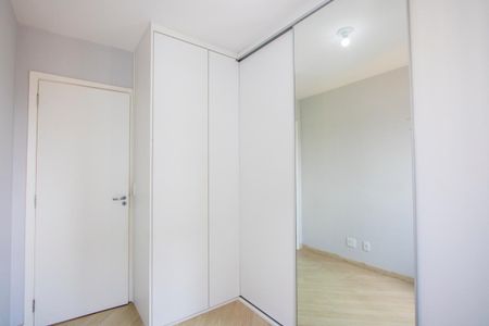 Apartamento à venda com 60m², 2 quartos e 2 vagas Apartamento à venda com 60m², 2 quartos e 2 vagasQuarto 2