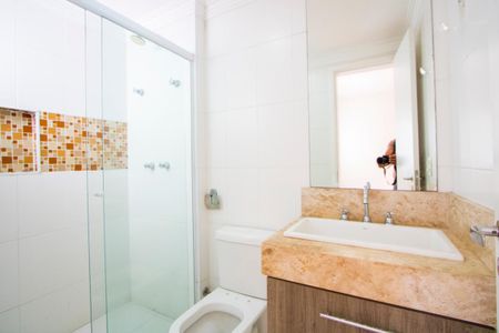 Apartamento para alugar com 400m², 3 quartos e 3 vagas Apartamento para alugar com 400m², 3 quartos e 3 vagasBanheiro do quarto 3