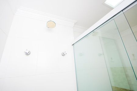 Apartamento para alugar com 400m², 3 quartos e 3 vagas Apartamento para alugar com 400m², 3 quartos e 3 vagasBanheiro do quarto 3