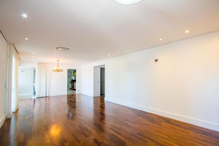 Apartamento para alugar com 400m², 3 quartos e 3 vagas Apartamento para alugar com 400m², 3 quartos e 3 vagasSala
