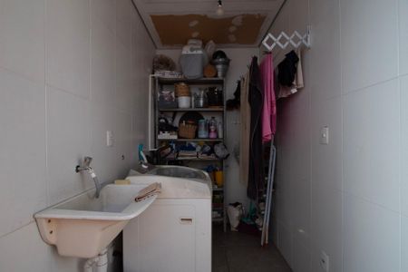 Casa de condomínio para alugar com 185m², 3 quartos e 4 vagas