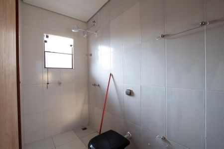 Casa de condomínio para alugar com 185m², 3 quartos e 4 vagas