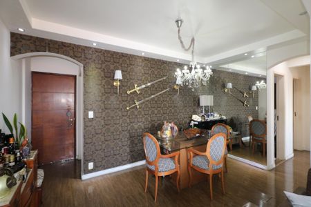 Apartamento à venda com 84m², 3 quartos e 1 vagaSala