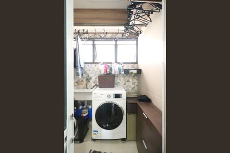 Apartamento à venda com 84m², 3 quartos e 1 vagaÁrea de Serviço