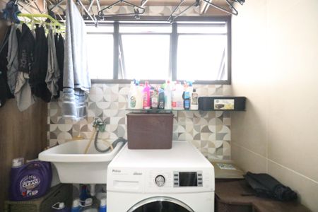 Apartamento à venda com 84m², 3 quartos e 1 vagaÁrea de Serviço