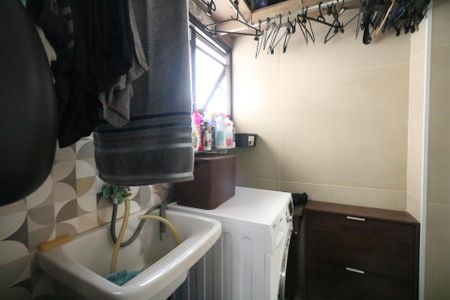 Apartamento à venda com 84m², 3 quartos e 1 vagaÁrea de Serviço