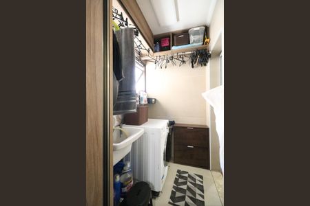 Apartamento à venda com 84m², 3 quartos e 1 vagaÁrea de Serviço