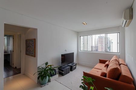 Sala de apartamento para alugar com 2 quartos, 89m² em Indianópolis, São Paulo