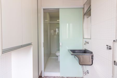 Apartamento à venda com 92m², 3 quartos e 2 vagas Apartamento à venda com 92m², 3 quartos e 2 vagasÁrea de Serviço