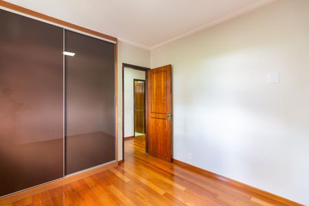Apartamento à venda com 92m², 3 quartos e 2 vagas Apartamento à venda com 92m², 3 quartos e 2 vagasQuarto 2