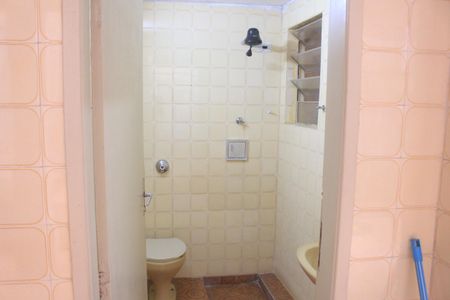 Casa à venda com 135m², 2 quartos e 1 vagaBanheiro 2