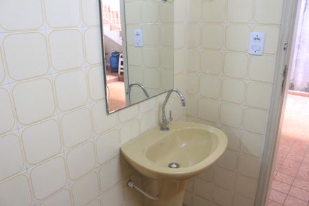 Casa à venda com 135m², 2 quartos e 1 vagaBanheiro 2