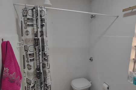 Casa à venda com 135m², 2 quartos e 1 vaga Casa à venda com 135m², 2 quartos e 1 vagaBanheiro 1