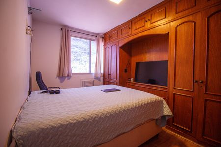 Quarto 1 de apartamento à venda com 4 quartos, 200m² em Tijuca, Rio de Janeiro