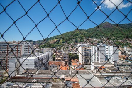 Apartamento à venda com 200m², 3 quartos e 3 vagasQuarto 2 Vista